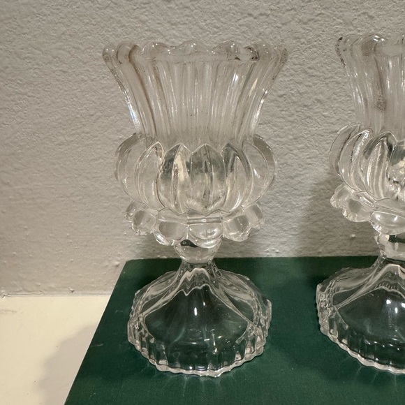 Vintage Pair of Crystal Tulip Candlestick Holders - Picture 3 of 10